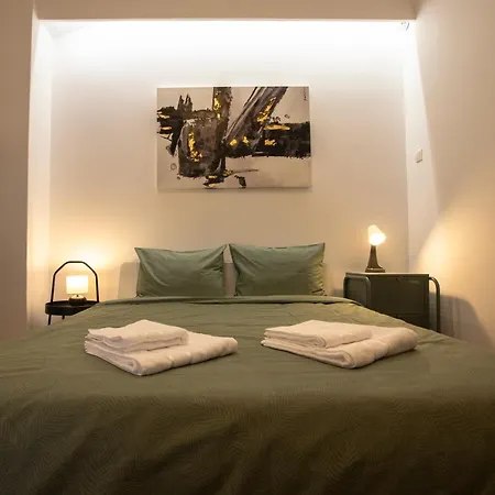 Lägenhet Ultracentral Hong Kong 3 Bdrm *