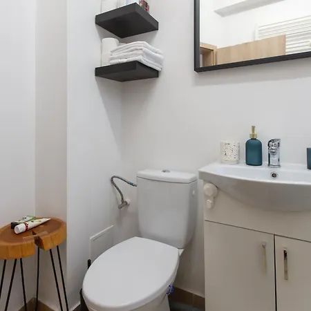 Ultracentral Hong Kong 3 Bdrm Bukarest