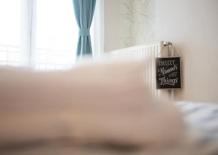 Ultracentral Hong Kong 3 Bdrm Bucureşti