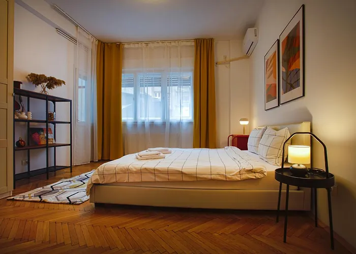 Ultracentral Hong Kong 3 Bdrm