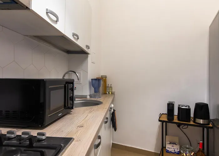 Ultracentral Hong Kong 3 Bdrm * بوخارست