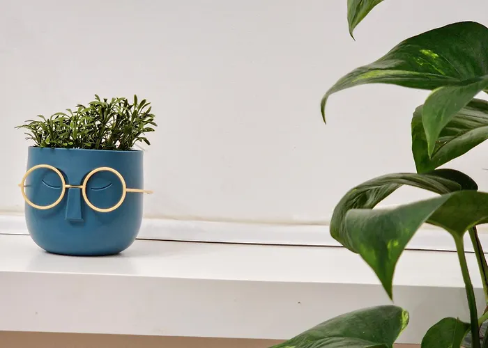 Ultracentral Hong Kong 3 Bdrm *