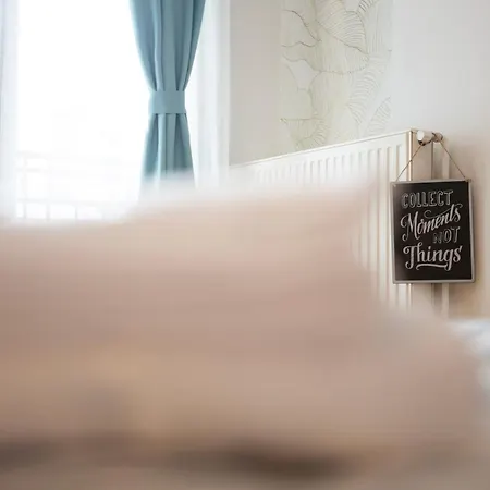 Ultracentral Hong Kong 3 Bdrm 布加勒斯特