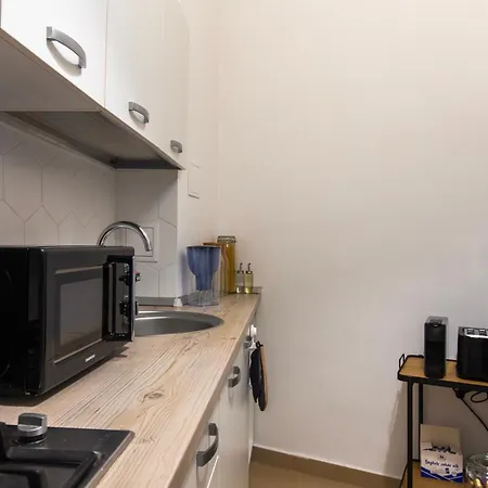 Ultracentral Hong Kong 3 Bdrm * 布加勒斯特