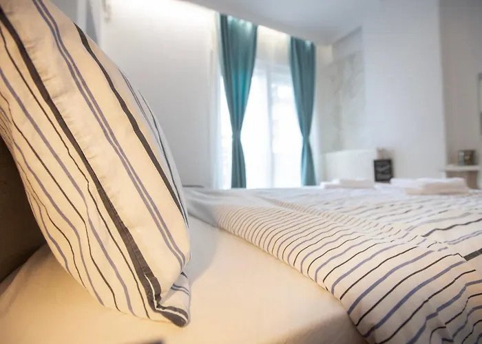 Apartamento Ultracentral Hong Kong 3 Bdrm *