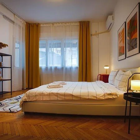 Ultracentral Hong Kong 3 Bdrm